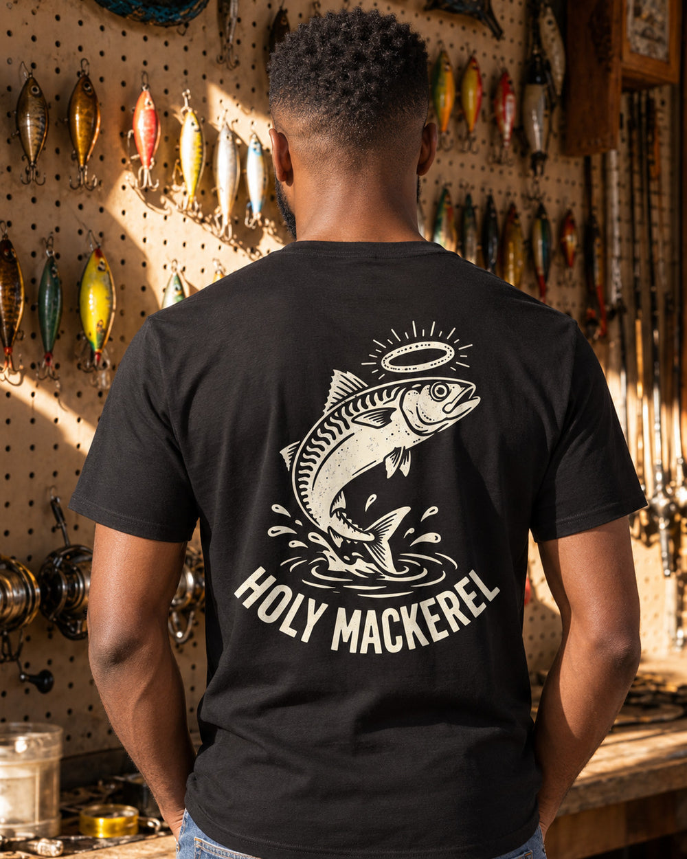 tee model black front