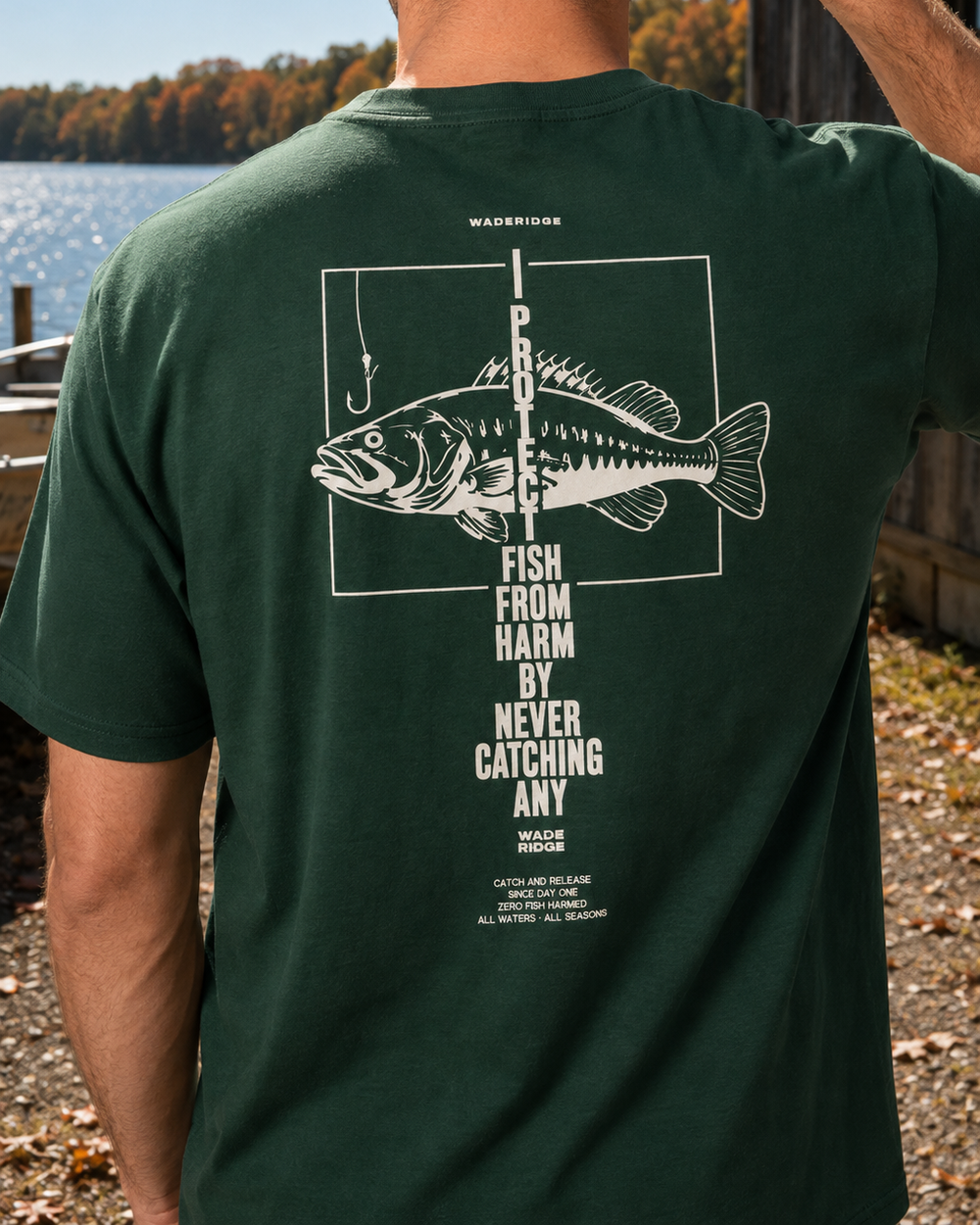tee model forest-green angle