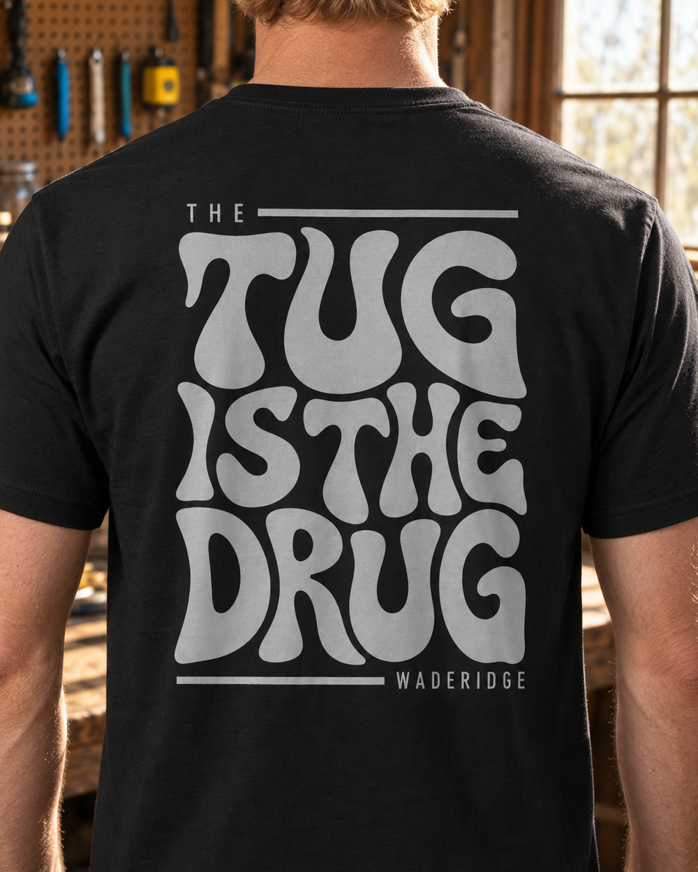 tee model black angle